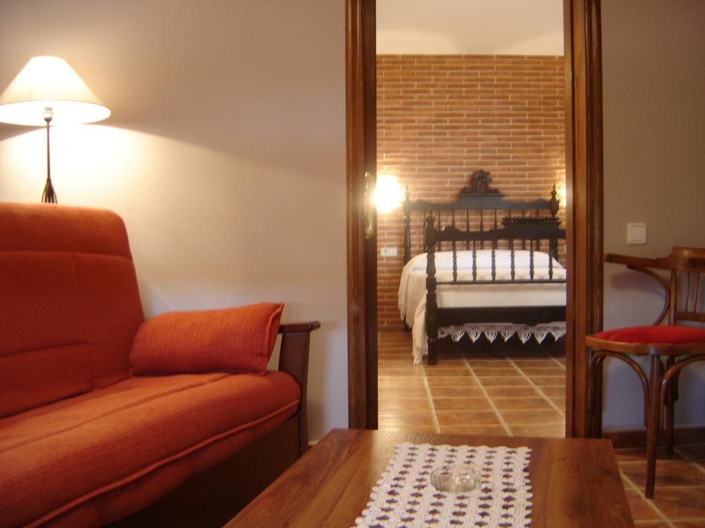 Hostal Casa Laure Y Mª Jose Arens de Lledo エクステリア 写真