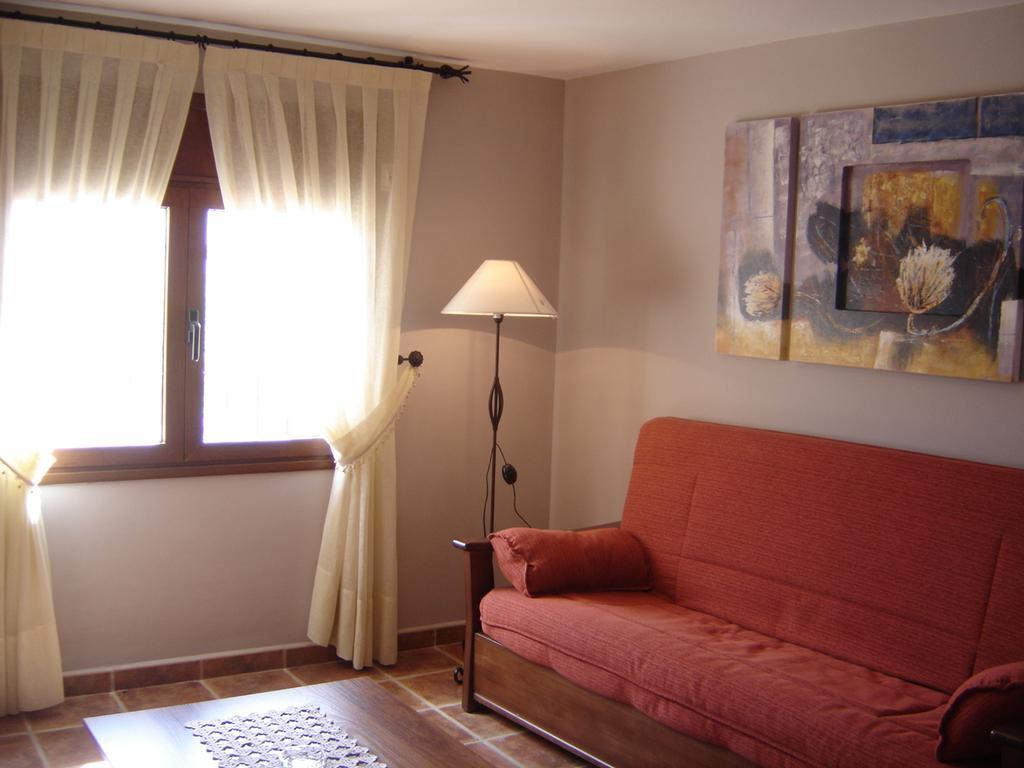 Hostal Casa Laure Y Mª Jose Arens de Lledo エクステリア 写真