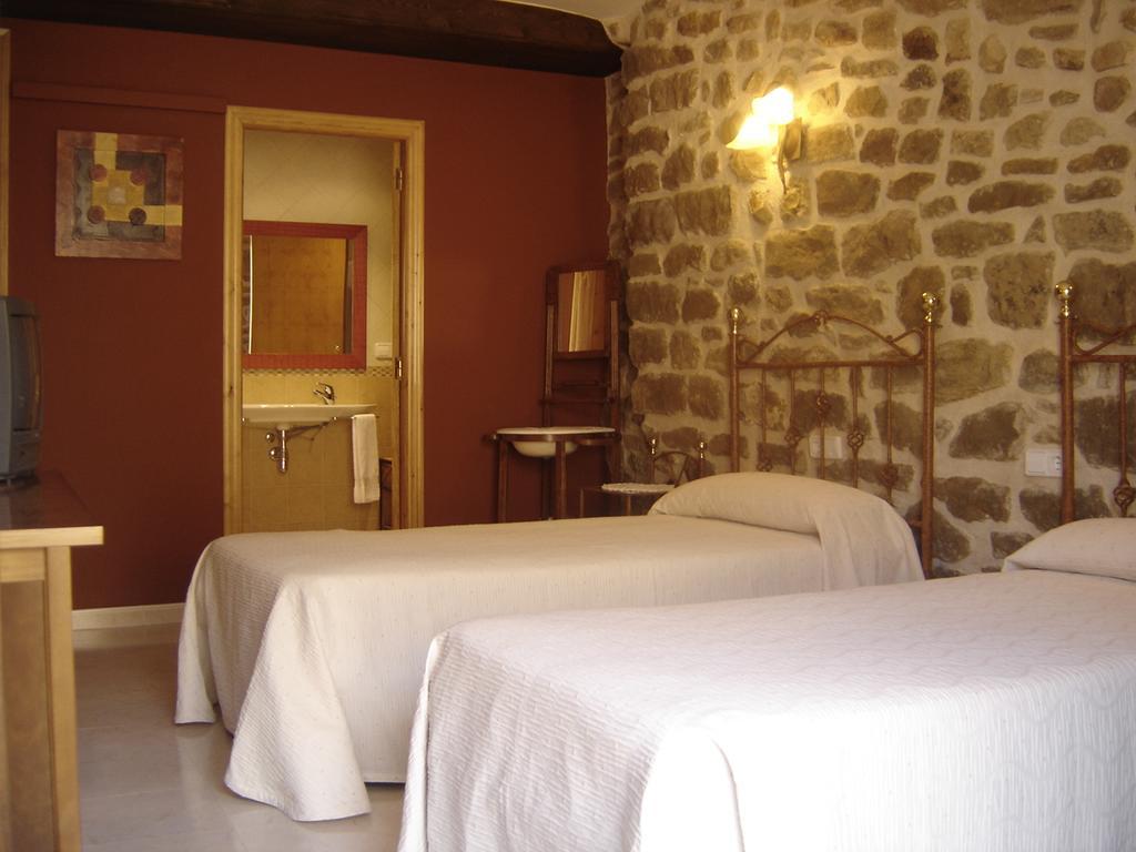 Hostal Casa Laure Y Mª Jose Arens de Lledo エクステリア 写真