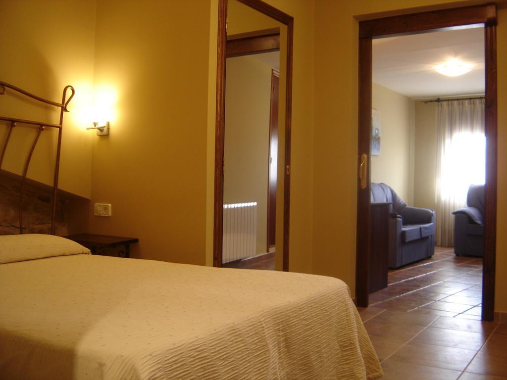 Hostal Casa Laure Y Mª Jose Arens de Lledo エクステリア 写真