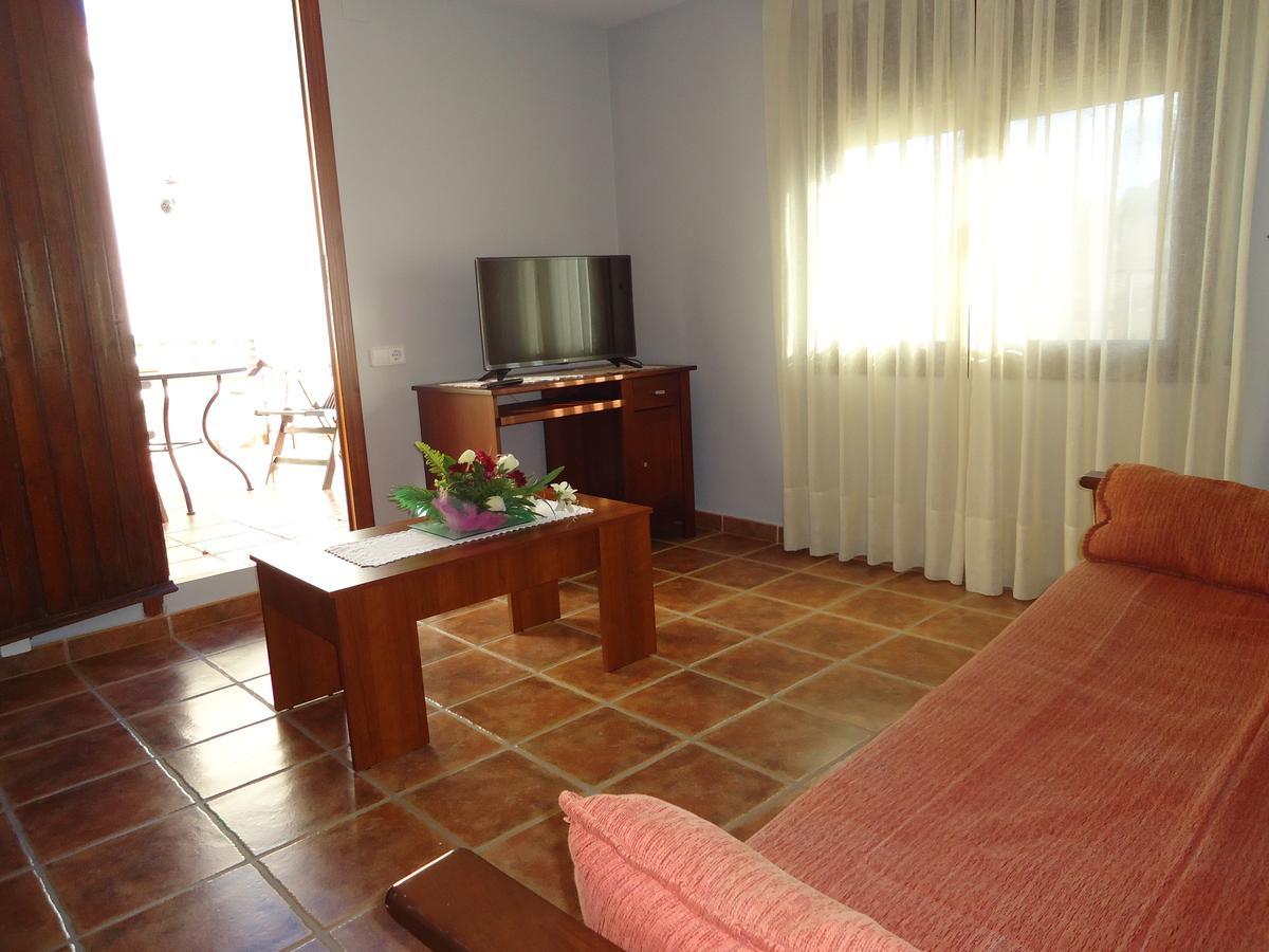 Hostal Casa Laure Y Mª Jose Arens de Lledo エクステリア 写真