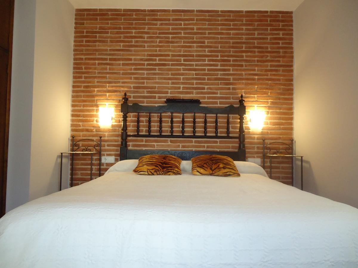 Hostal Casa Laure Y Mª Jose Arens de Lledo エクステリア 写真
